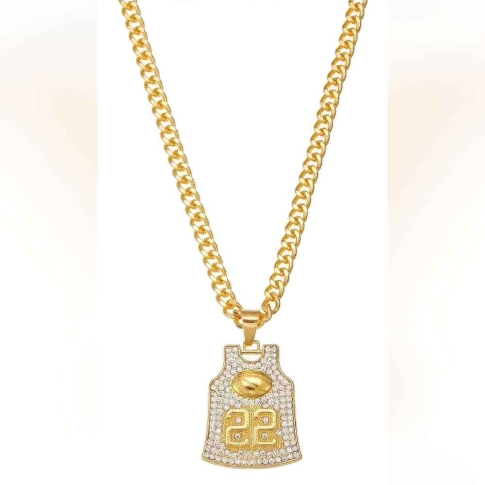 CAITLIN CLARK 4 GLOSSY 8.5x11 BASKETBALL🏀POSTERS & #22 JEWELRY CHAIN PENDANT!🔥